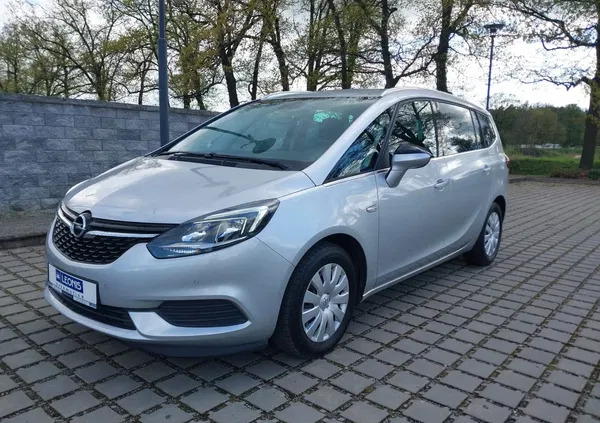 samochody osobowe Opel Zafira cena 47900 przebieg: 135503, rok produkcji 2017 z Lubliniec